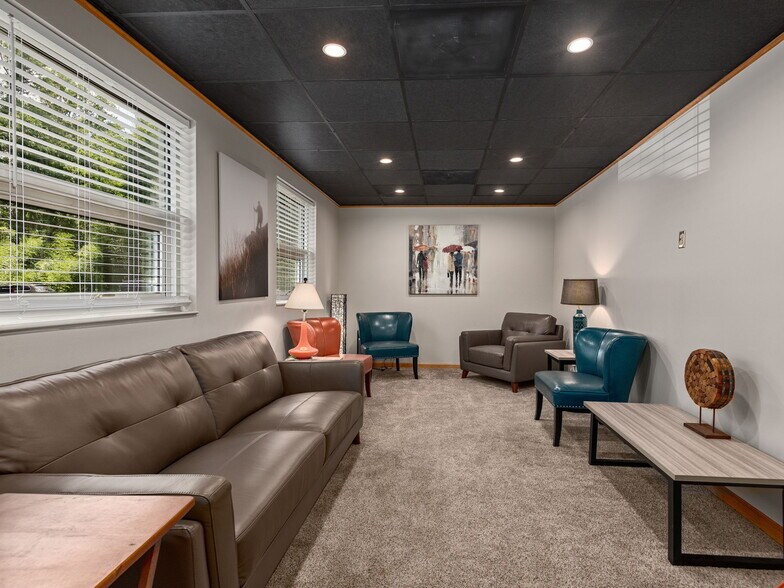 More Photos Of 50 Fisk Dr, Arden Office For Sale