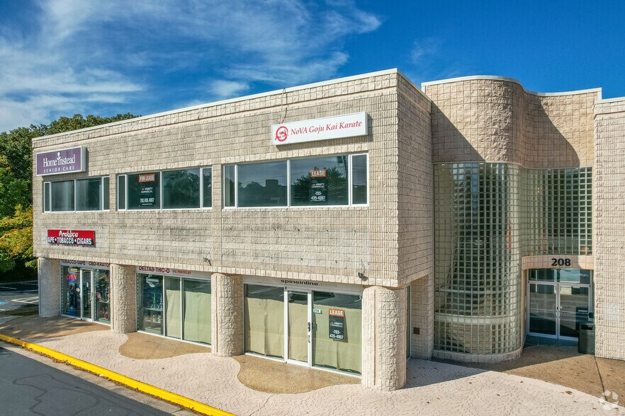 More Photos Of 208 Elden St, Herndon Medical For Lease