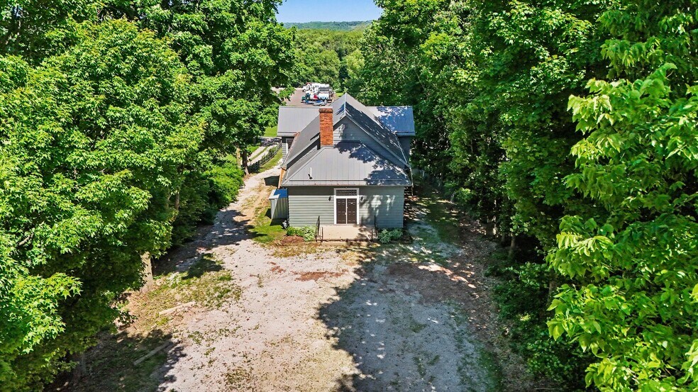 More Photos Of 9030 Columbus Rd, Mount Vernon Office For Sale