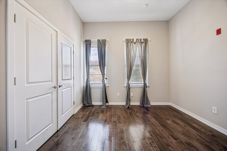More Photos Of 1315 N 6th St, Philadelphia Apartments For Sale