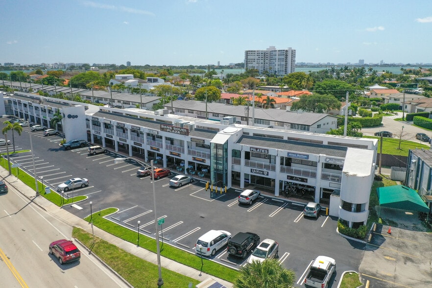 More Photos Of 2104-2150 NE 123rd St, North Miami Unknown For Lease