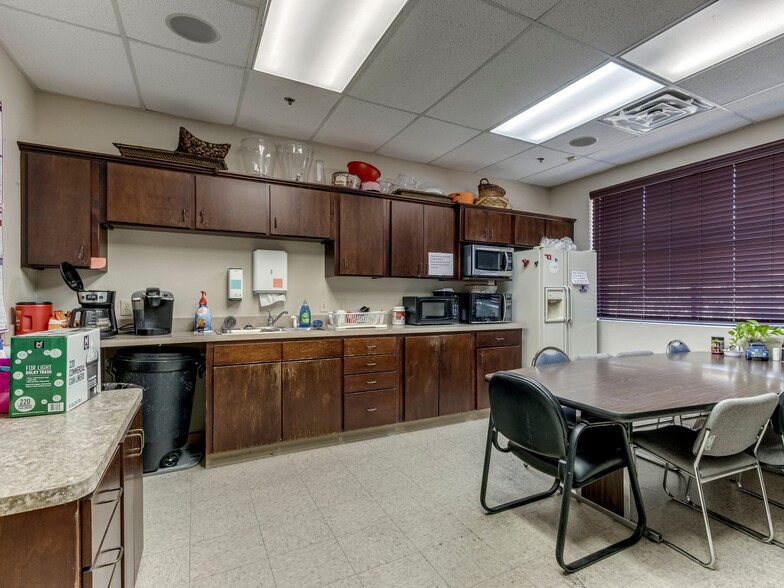 More Photos Of 9309 E Reno Ave, Midwest City Healthcare For Sale