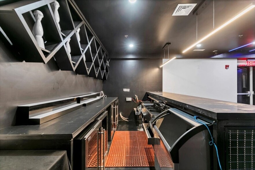 More Photos Of 99-101 Orange St, New Haven Storefront Retail Residential For Sale