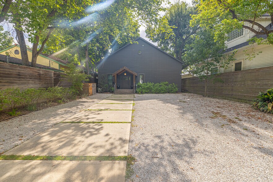 More Photos Of 1404 Allston St, Houston Office For Lease