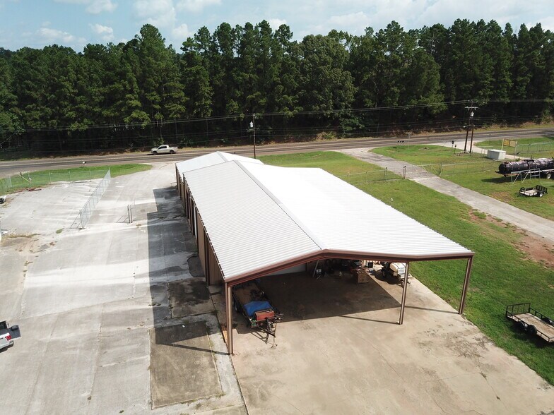 More Photos Of 3381 TX-21 Hwy, Nacogdoches Light Manufacturing For Sale