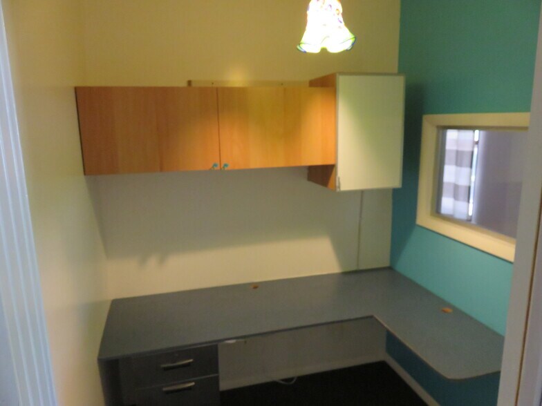 More Photos Of 1239 W Main St, Jenks Medical For Sale