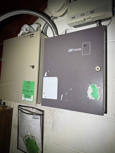 More Photos Of 8716 SE 15th St, Oklahoma City Distribution For Sale