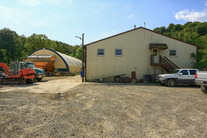 More Photos Of 740 Greensburg Rd, New Kensington Industrial For Sale