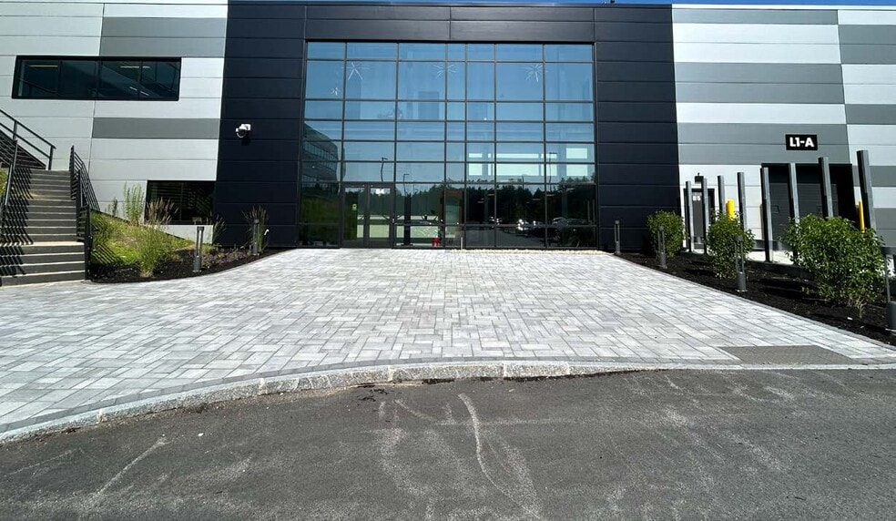 More Photos Of 121 Technology Dr, Durham Unknown For Lease