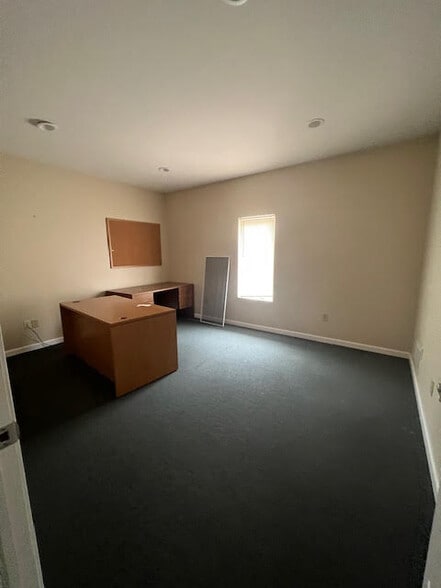 More Photos Of 5639 Walker Rd, Utica Specialty For Sale