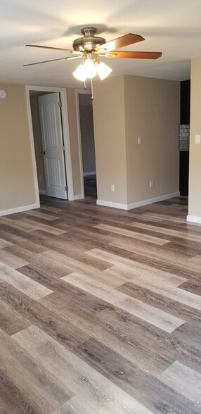 More Photos Of 3041 Meyer Rd, Festus Manufactured Housing Mobile Home Park For Sale