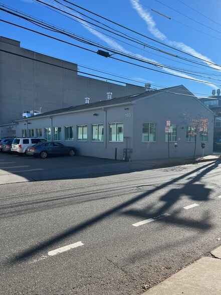 More Photos Of 160 Sidney St, Cambridge Office For Sale