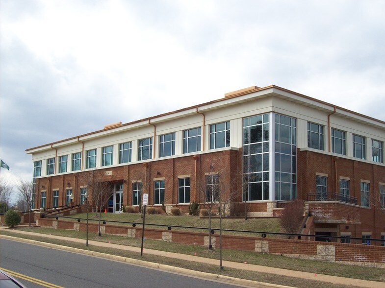 More Photos Of 9110 Railroad Dr, Manassas Park Medical For Lease