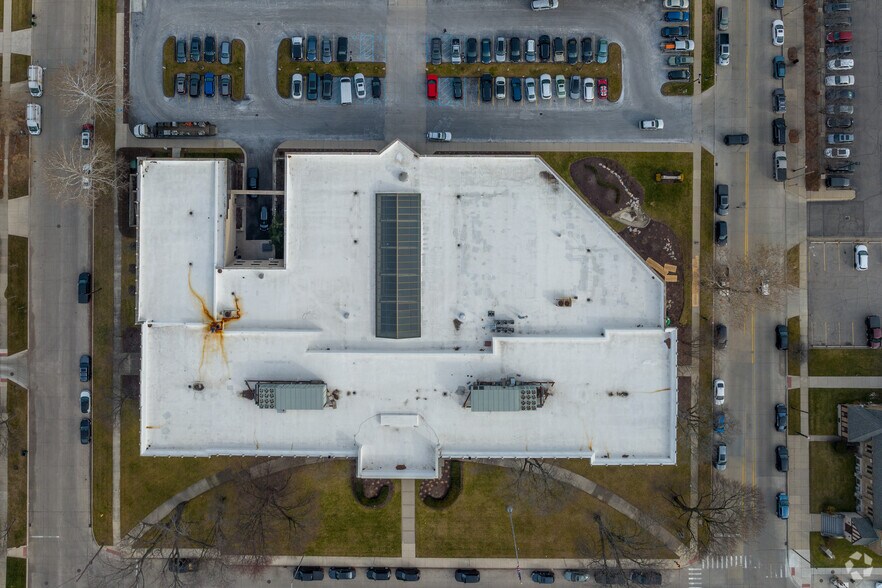 More Photos Of 835 Mason St, Dearborn Office For Lease