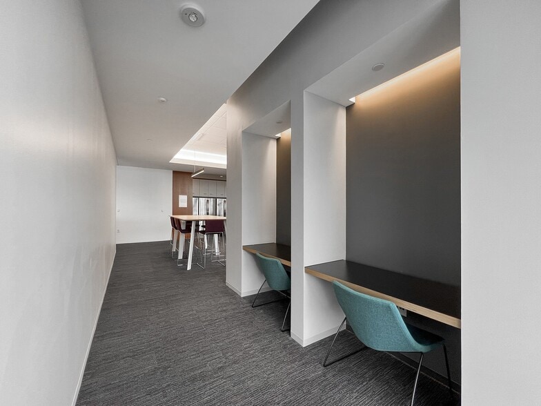More Photos Of 200 4th Ave S, Nashville Office For Lease