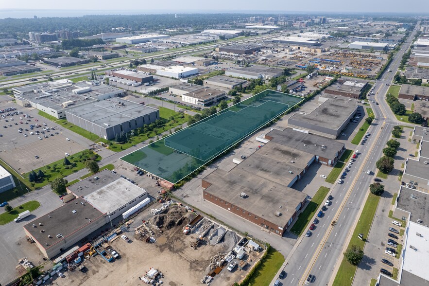 More Photos Of 181 Av Oneida, Pointe-claire Industrial For Sale