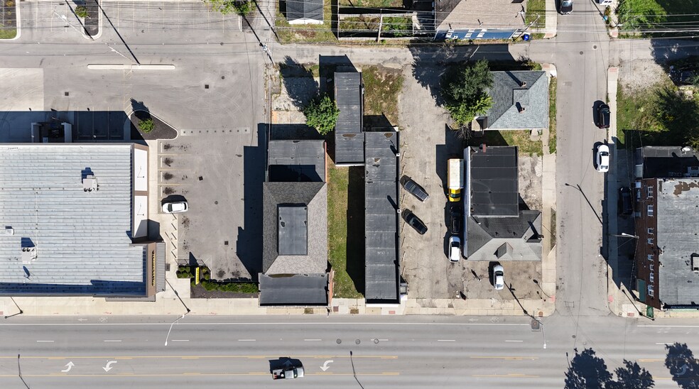 More Photos Of 1328 W Broad St, Columbus Freestanding For Lease