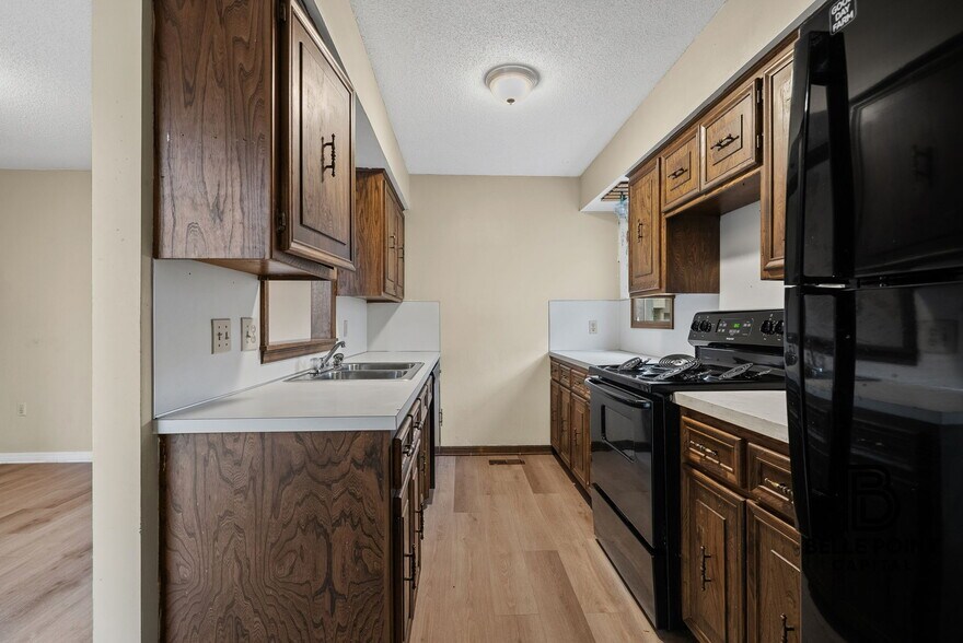 More Photos Of 2401 S 50th St, Fort Smith Apartments For Sale