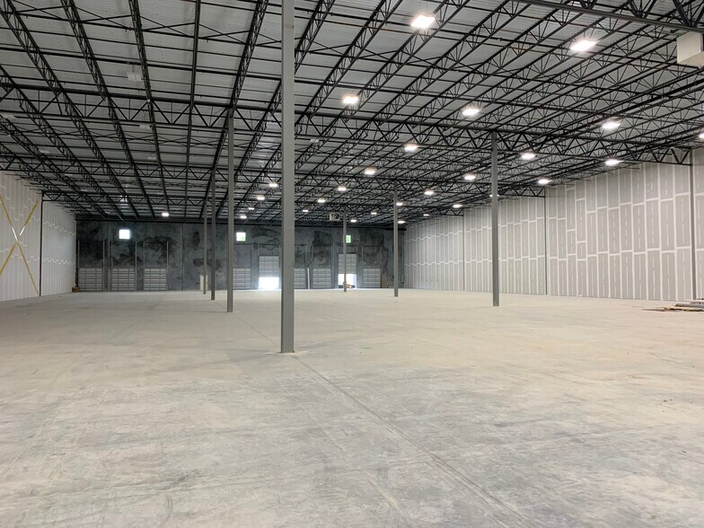 More Photos Of 4269 Crosspoint Dr, Ladson Distribution For Lease