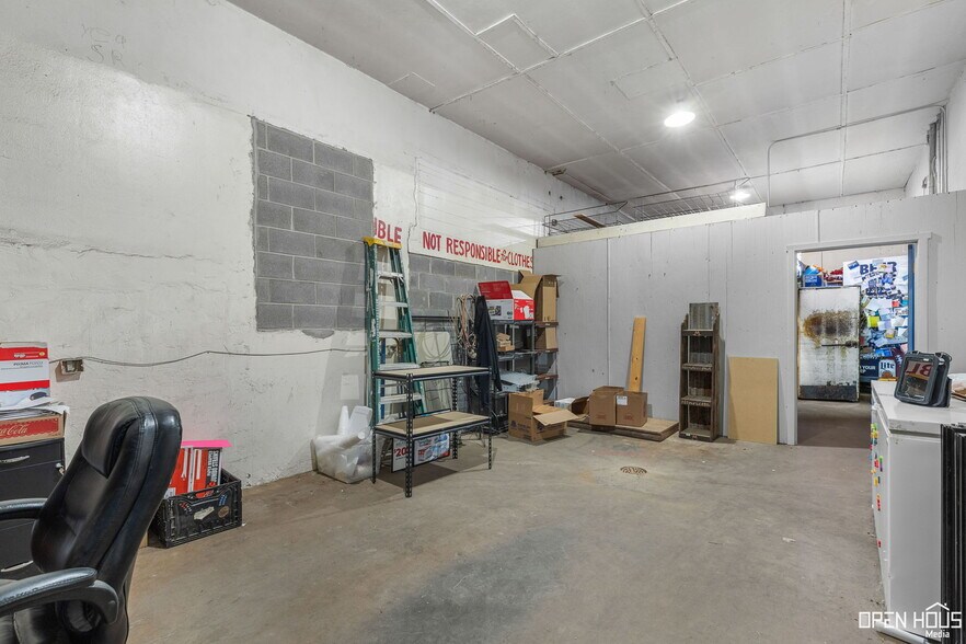 More Photos Of 18847 US-281, Windthorst Storefront Retail Office For Sale