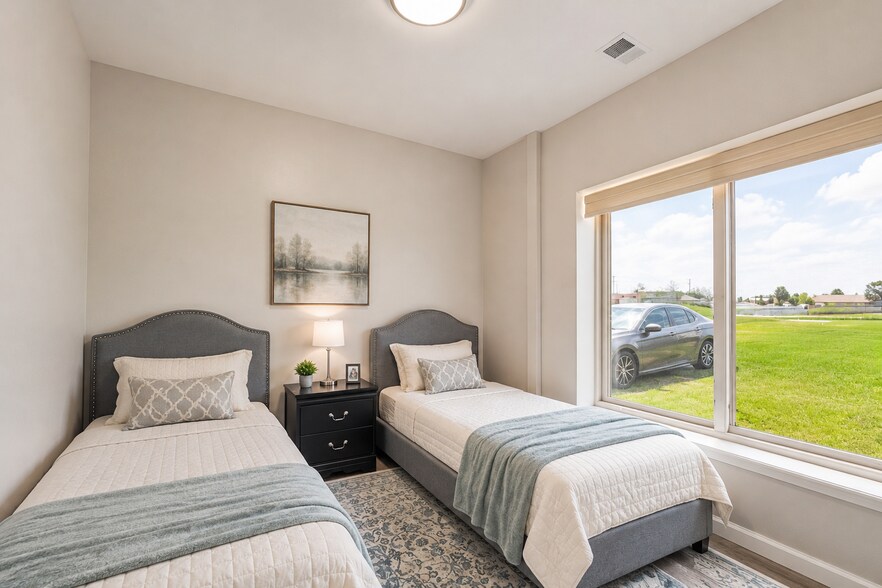 More Photos Of 14742 IL RT 64, Rochelle Warehouse For Sale