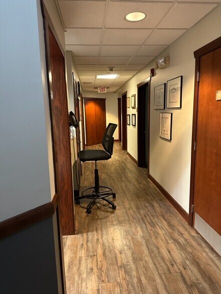 More Photos Of 1715 Village Way, Orange Park Medical For Sale