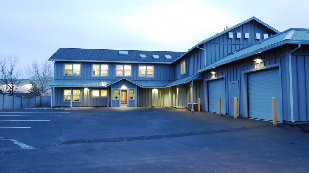 More Photos Of 1925 E Prater Way, Sparks Office For Sale