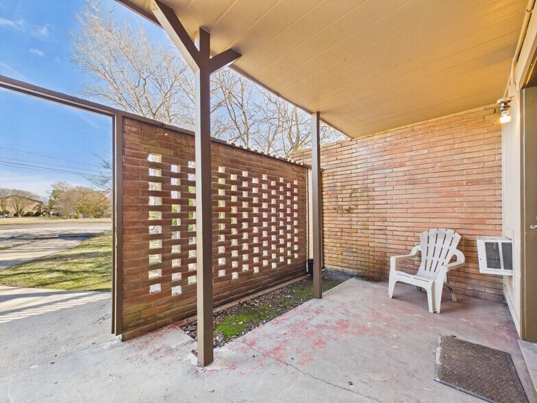 More Photos Of 1349 Jefferson Dr, Port Arthur Apartments For Sale