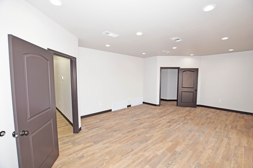 More Photos Of 13800 W Interstate 20 E, Odessa Industrial For Lease