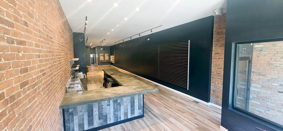 More Photos Of 22 S Main St, Miamisburg Storefront Retail Residential For Lease