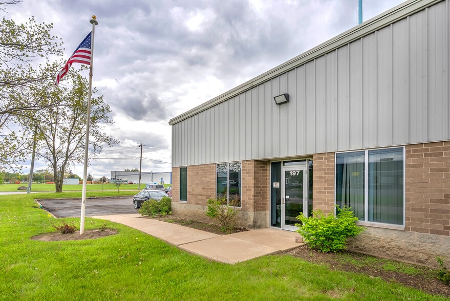 More Photos Of 197 Alder Dr, North Aurora Warehouse For Sale