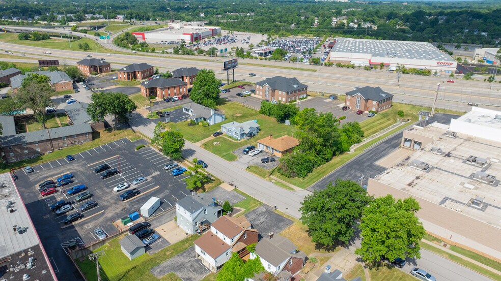 More Photos Of 4150 Crescent Dr, Saint Louis Office For Sale