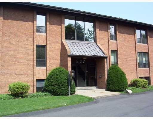 More Photos Of 600 Commerce Dr, Coraopolis Office Residential For Sale