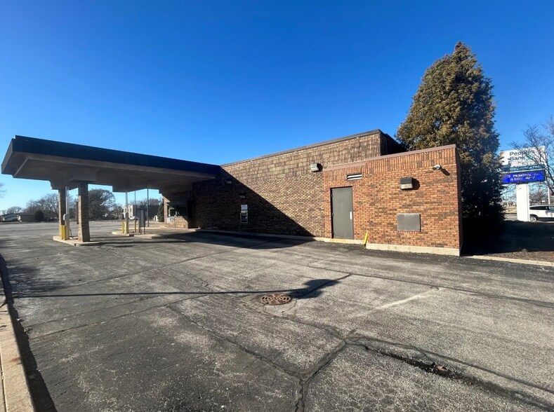 More Photos Of 1300 Sheffield Dr, Dyer Bank For Sale