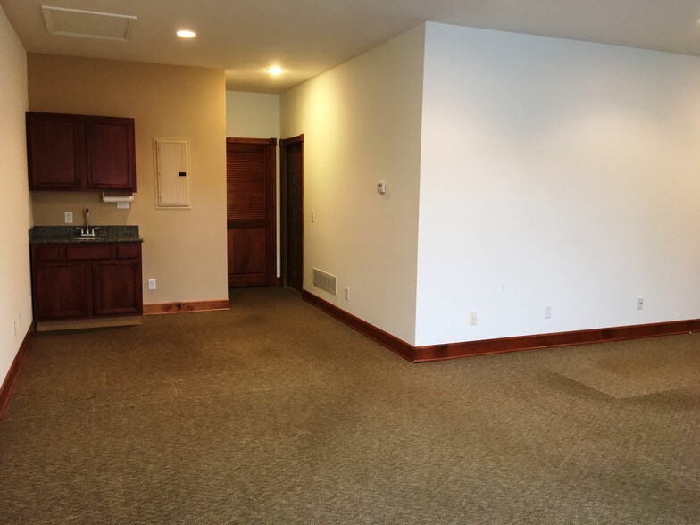 More Photos Of 60 Gailwood Dr, Saint Peters Medical For Lease