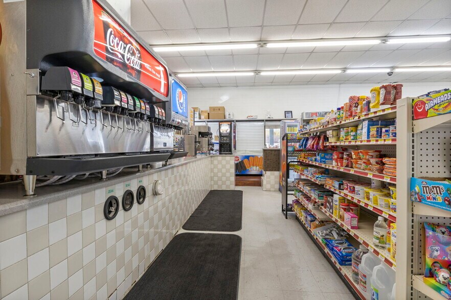 More Photos Of 10 E Main St, Castle Dale Convenience Store For Sale