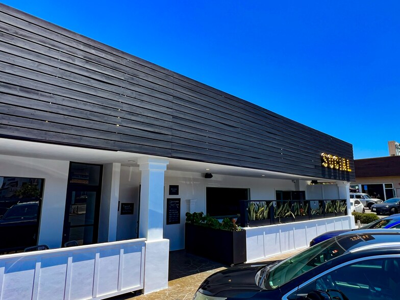 More Photos Of 512 W 19th St, Costa Mesa Restaurant For Sale