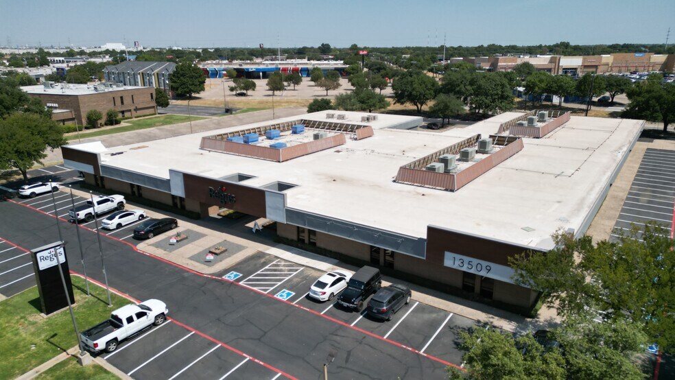 Primary Photo Of 13509 Lyndon B Johnson Fwy, Garland Office For Sale