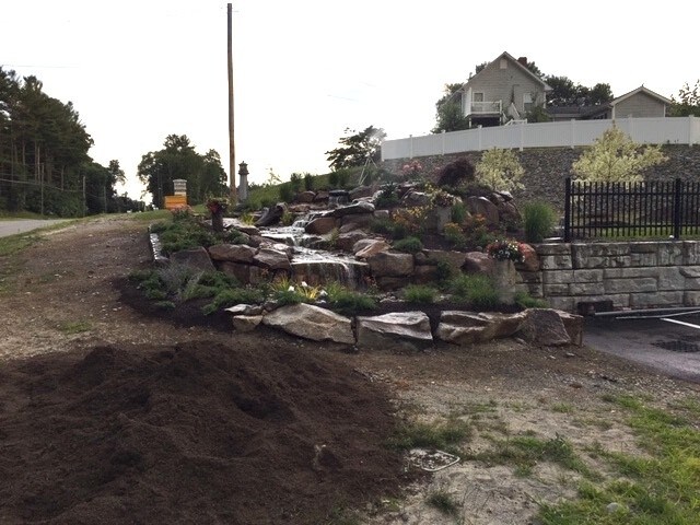 More Photos Of 263 Bedford St, Lakeville Flex For Lease