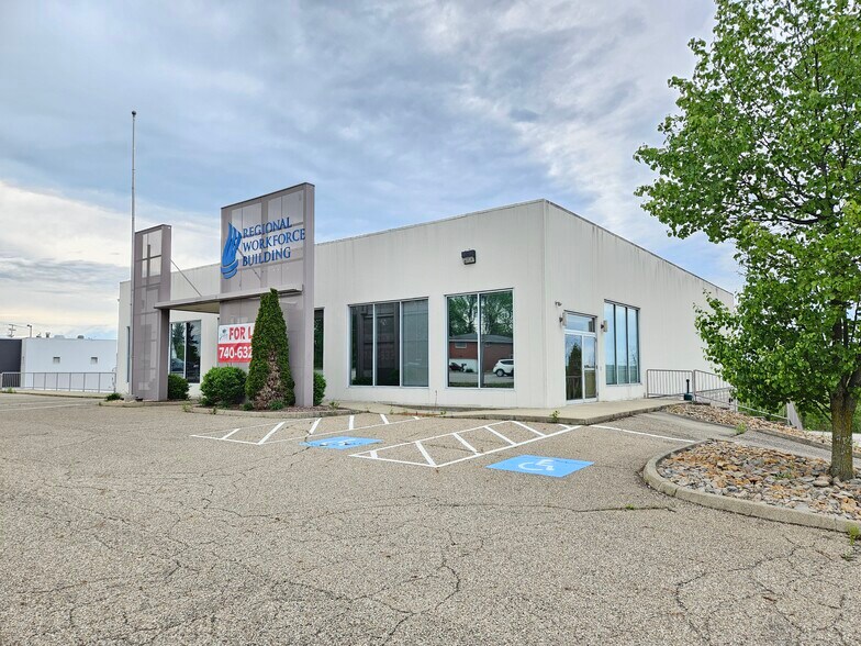 More Photos Of 4525 Sunset Blvd, Steubenville Storefront Retail Office For Lease