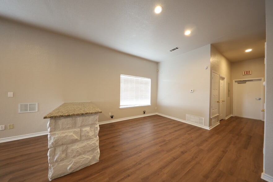 More Photos Of 3901 E Stan Schlueter Loop, Killeen Office For Lease