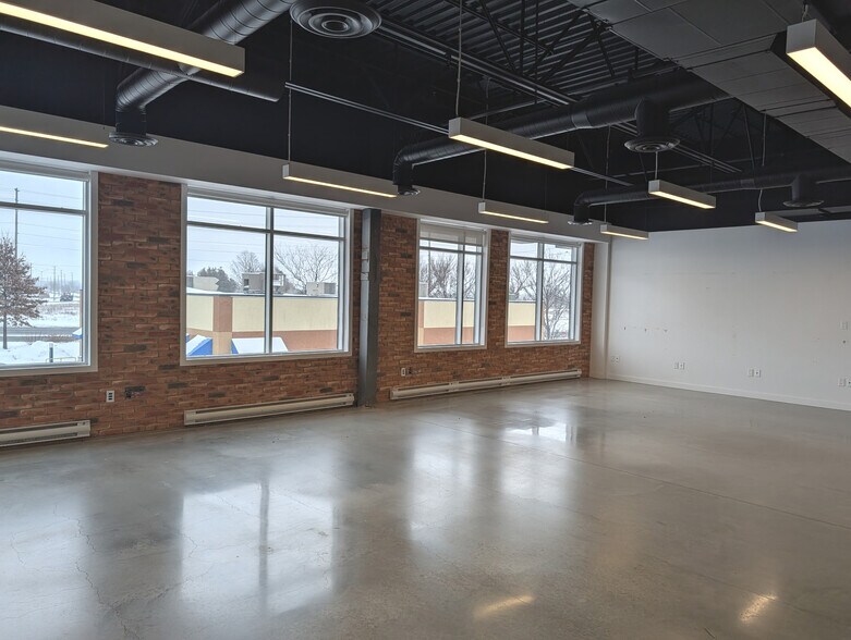 More Photos Of 4100-4120 Strandherd Dr, Ottawa Storefront Retail Office For Lease