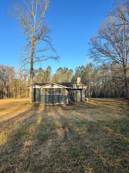 More Photos Of 1030 Dry Branch Rd, Hopkins General Retail For Sale