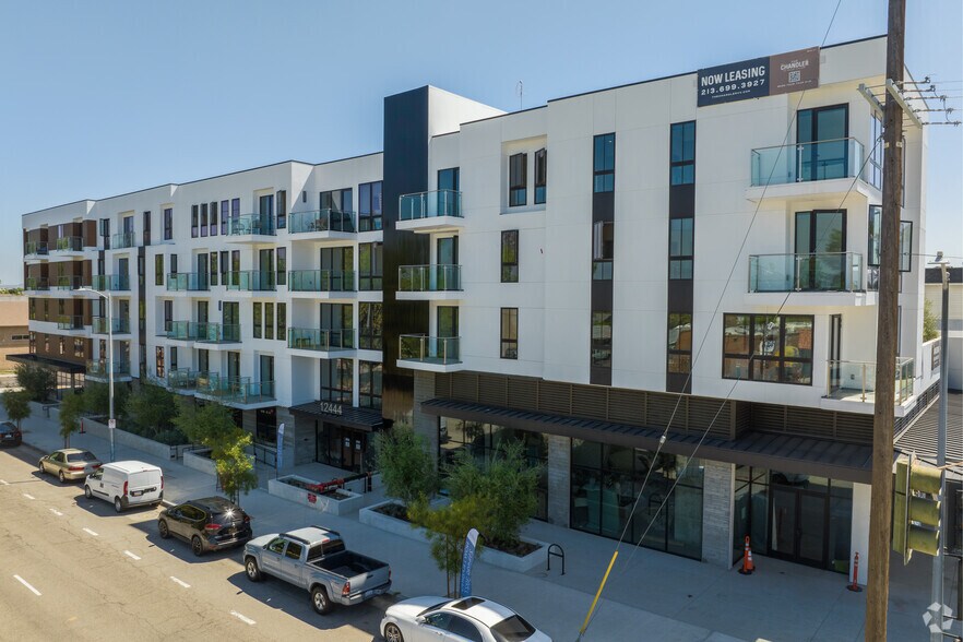 More Photos Of 12444 Chandler Blvd, North Hollywood Apartments For Lease