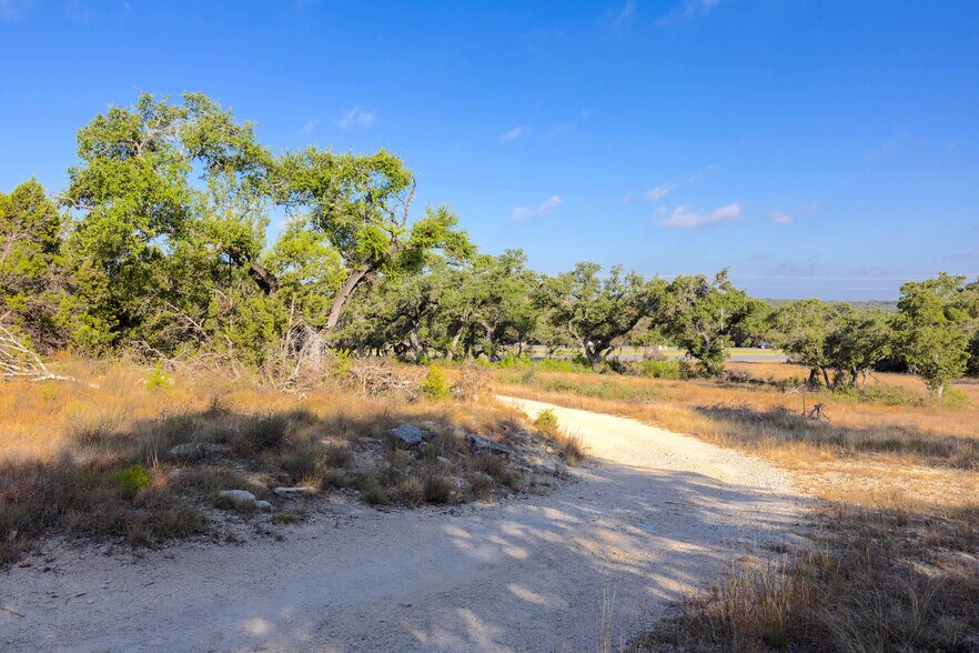 More Photos Of 5324 US Hwy 281, Spring Branch Land For Sale