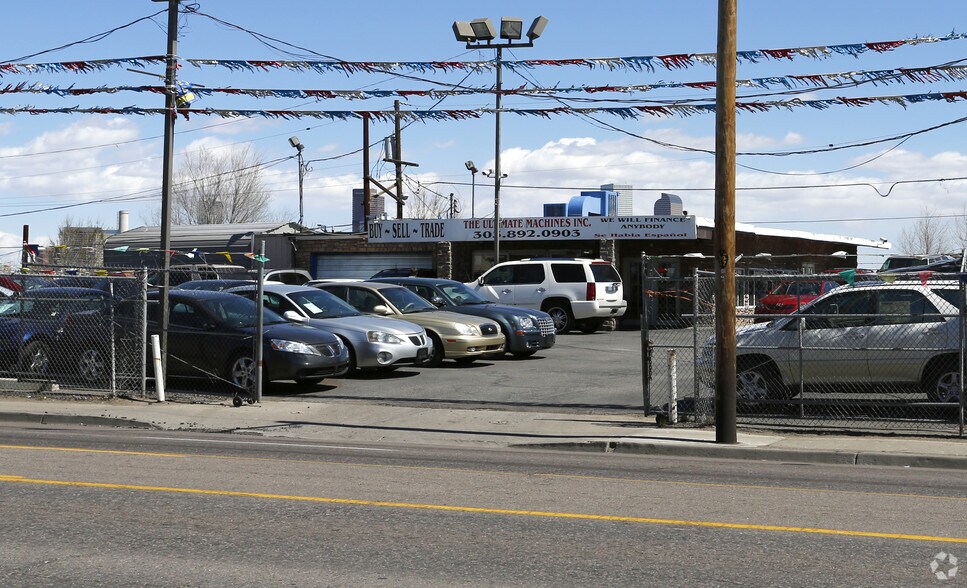 More Photos Of 950 Federal Blvd, Denver Unknown For Lease