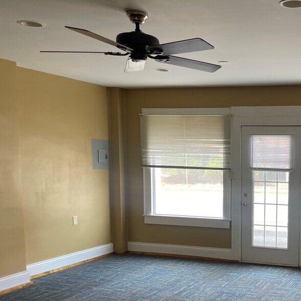 More Photos Of 117-123 Brawley Ave, Mooresville Storefront Retail Residential For Sale