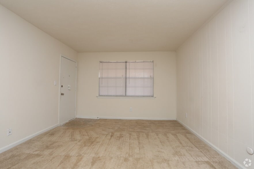 More Photos Of 235 Sycamore Dr, Athens Apartments For Sale