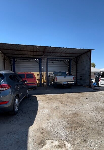 More Photos Of 1765 Athol Ave, Henderson Auto Repair For Sale