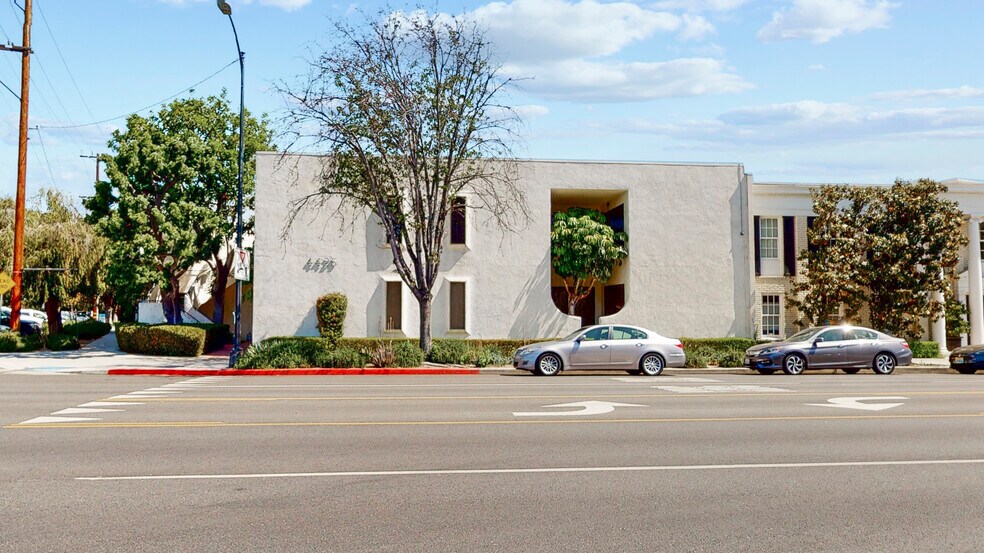 Primary Photo Of 4425 W Riverside Dr, Burbank Office For Lease